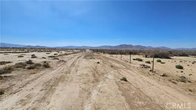 Lucerne Valley, CA 24354,0 Amber Rd.