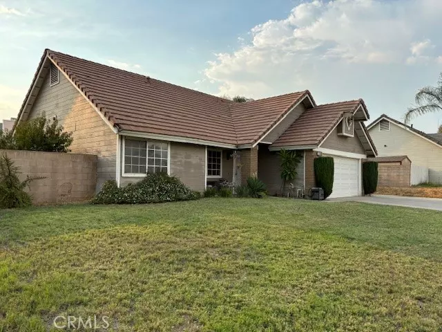 7370 Boxwood Avenue, Fontana, CA 92336