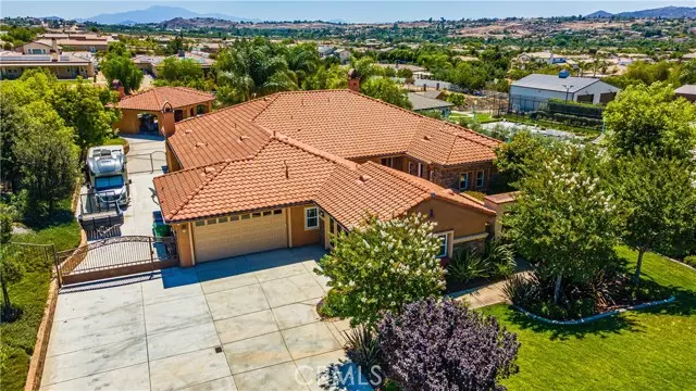 17536 Fairbreeze Court, Riverside, CA 92504