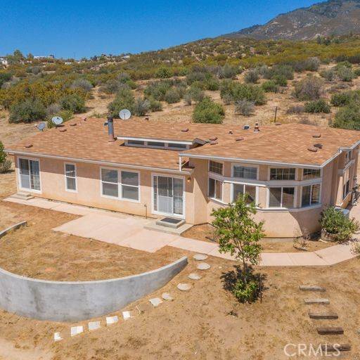 Anza, CA 92539,56686 Dickson Way