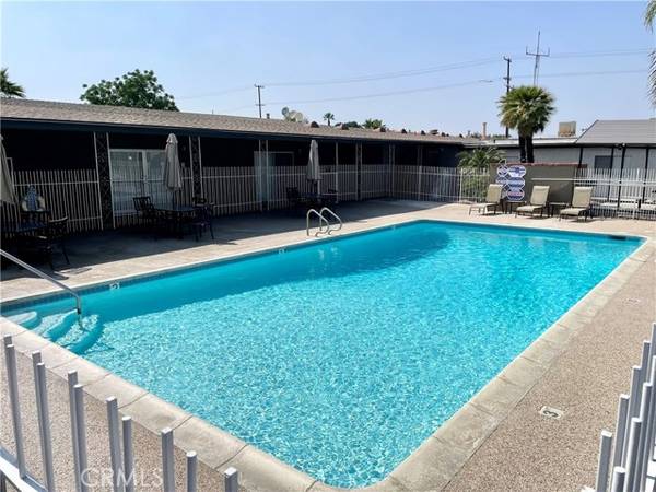 Hemet, CA 92543,260 N Lyon #8