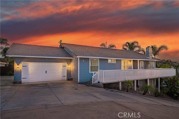 30096 Swan Point Drive, Canyon Lake, CA 92587