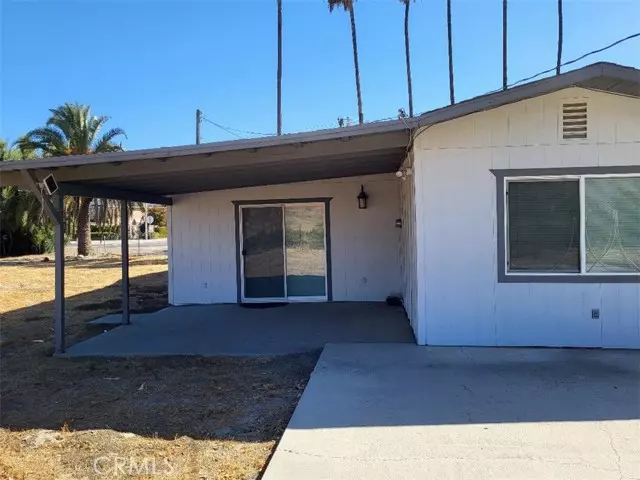 Hemet, CA 92544,43498 Cedar Avenue