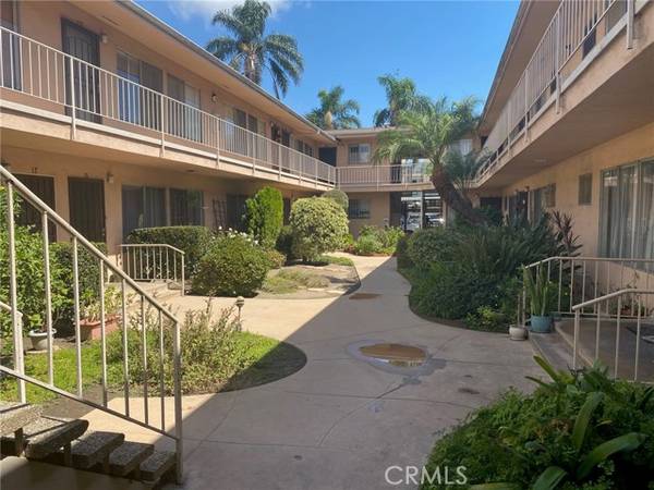 527 Cedar Avenue #1F, Long Beach, CA 90802