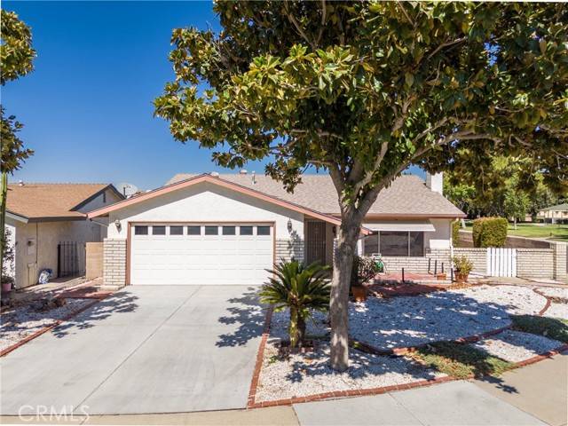 2108 El Toro Circle, Hemet, CA 92545