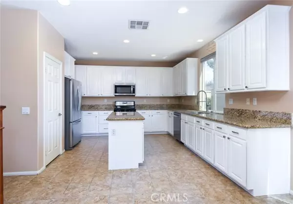 Murrieta, CA 92563,35684 Swift Fox Court