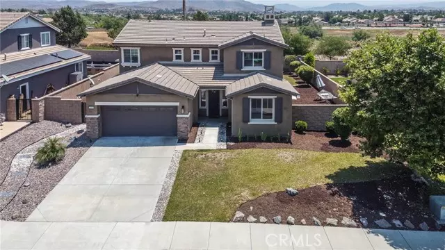 Murrieta, CA 92563,35684 Swift Fox Court