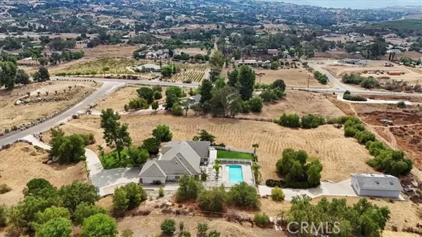 39423 Kapalua Way, Temecula, CA 92592