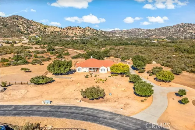 10204 Mount Olympus Valley Road, Fallbrook, CA 92028