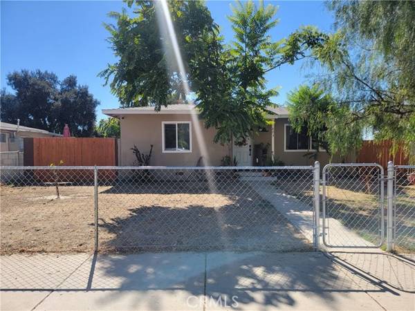 803 E Mayberry Avenue, Hemet, CA 92543