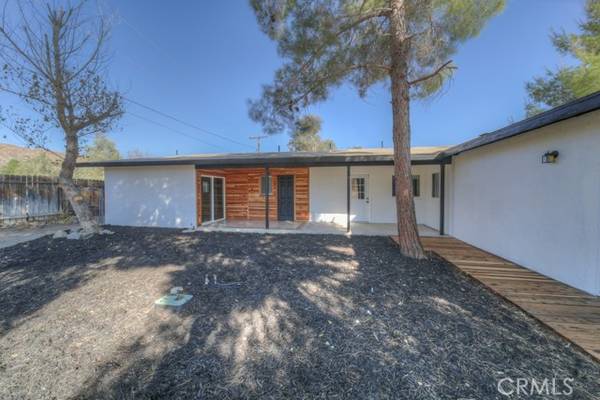 9216 Navajo Trail, Morongo Valley, CA 92256