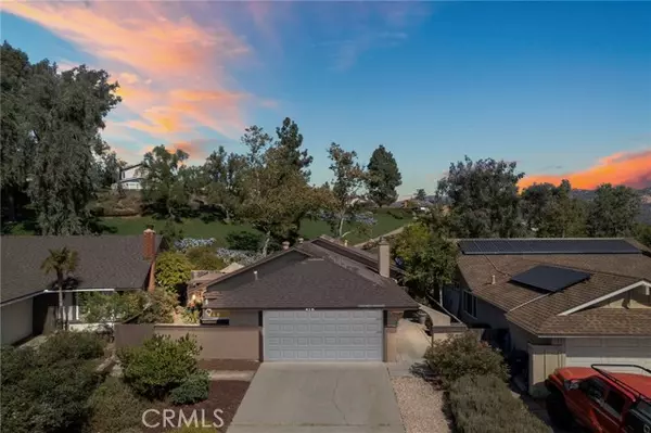 416 Sunridge Place, Escondido, CA 92026