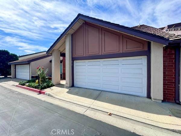 219 Los Padres Lane, Placentia, CA 92870