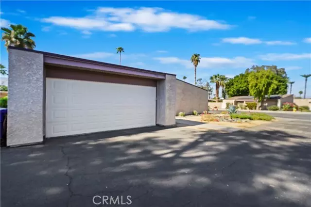 Palm Desert, CA 92260,74111 Catalina Way