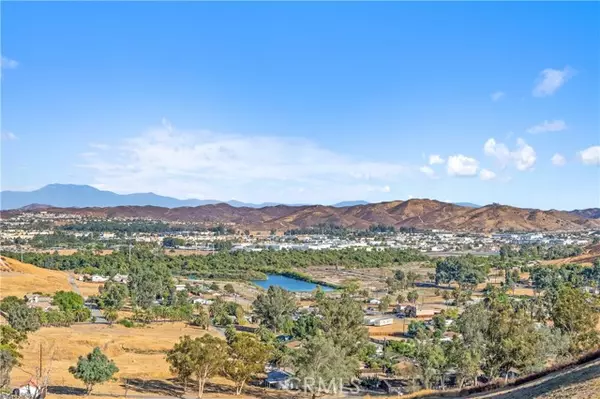 Lake Elsinore, CA 92530,29492 Nichols Street