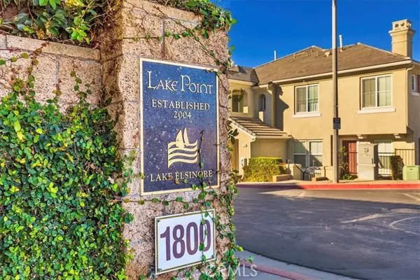 Lake Elsinore, CA 92530,1800 E Lakeshore Drive #808