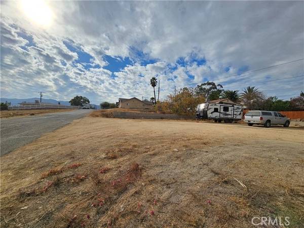 Lake Elsinore, CA 92530,29315 gunder