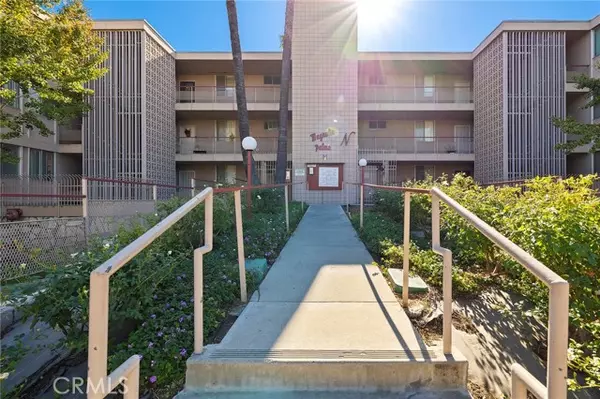 Riverside, CA 92506,6979 Palm Court #146N