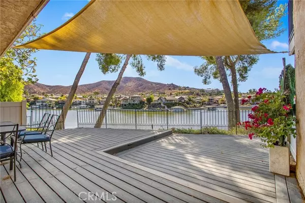 Canyon Lake, CA 92587,24319 Canyon Lake Drive #1