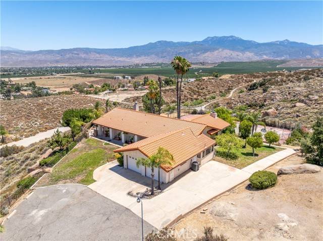 42491 Segner Drive, Hemet, CA 92544