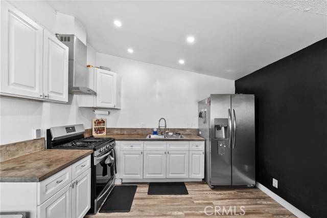 Costa Mesa, CA 92627,327 W Wilson #66