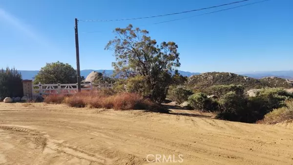 Aguanga, CA 92536,824 Rocky Ridge