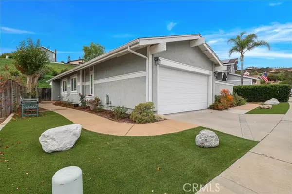 2361 Valley View Place, Escondido, CA 92026