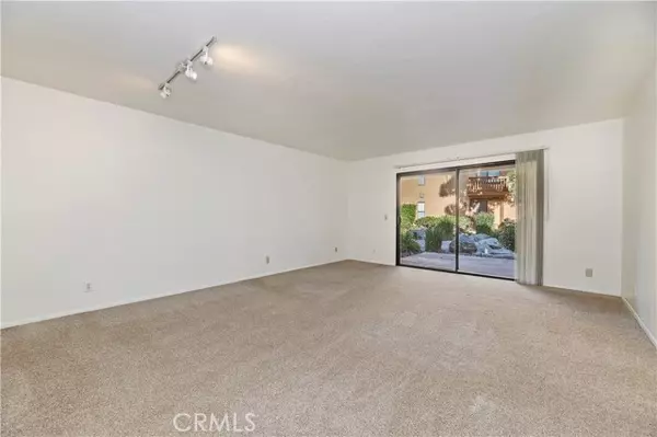 Irvine, CA 92618,282 Tangelo #336