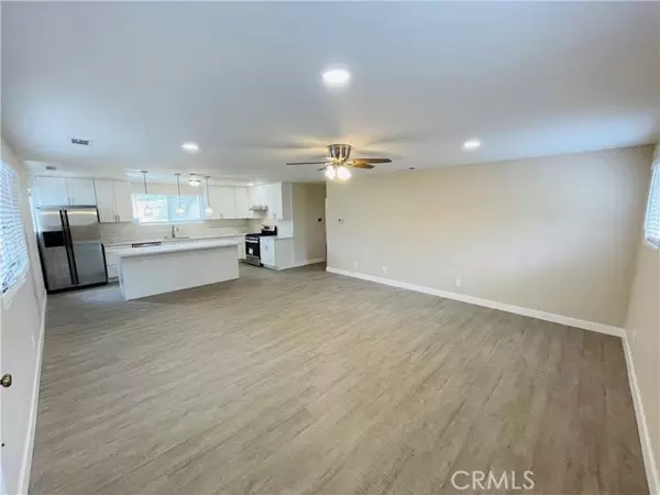 Vista, CA 92084,3823 Robinhood Lane #C