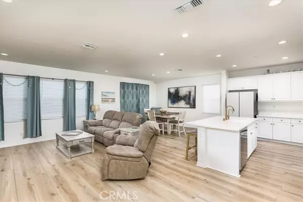 Murrieta, CA 92563,30486 De Caron Street