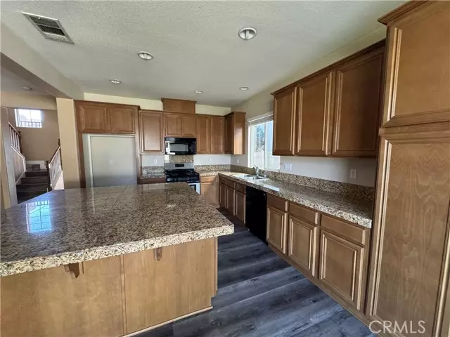 Perris, CA 92571,1857 English Oak Way