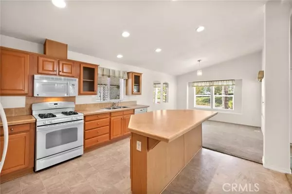 Murrieta, CA 92563,38484 Via La Paloma