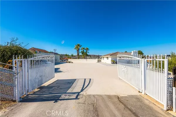 22475 Loch Lomond Drive, Canyon Lake, CA 92587