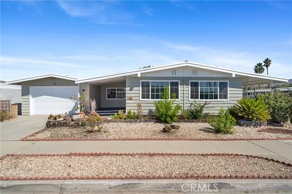 992 S Elk Street, Hemet, CA 92543