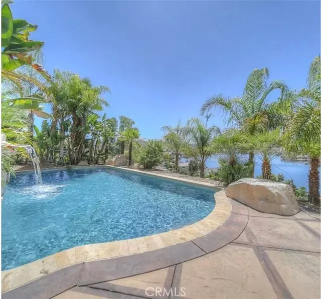 22564 Inspiration Pt, Canyon Lake, CA 92587