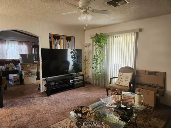 Hemet, CA 92543,1525 W Oakland #20