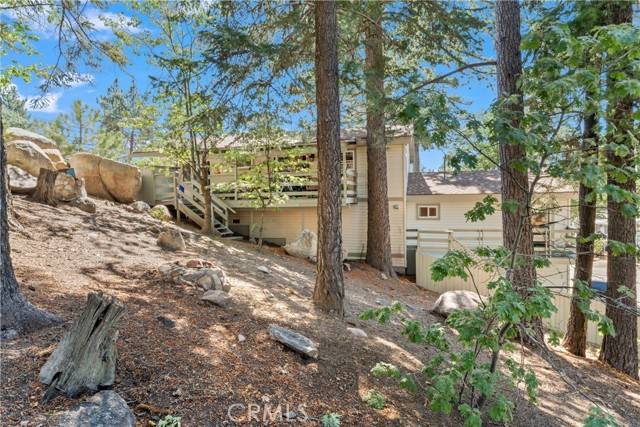 2681 Thule Lane, Running Springs, CA 92382