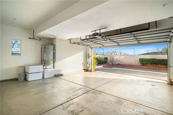 Murrieta, CA 92563,35992 Lindstrand Avenue #13