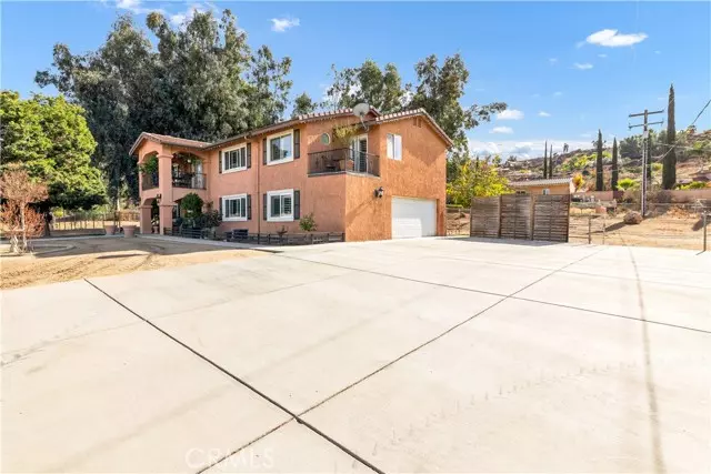 42745 Chambers, Hemet, CA 92544