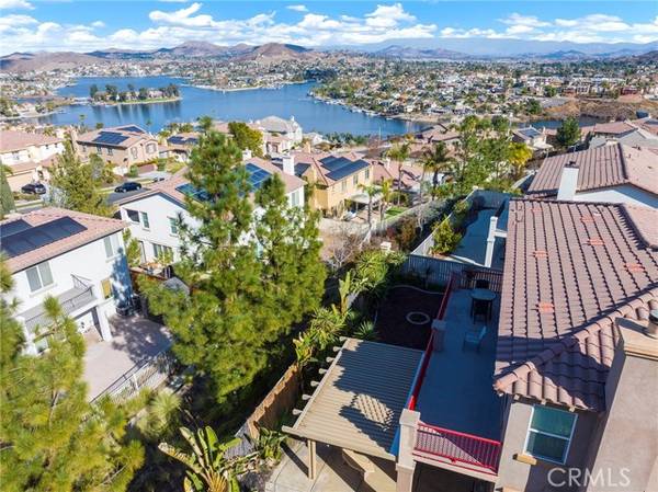 49 Plaza Avila, Lake Elsinore, CA 92532