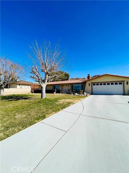 17323 Mesquite Rd, Apple Valley, CA 92307