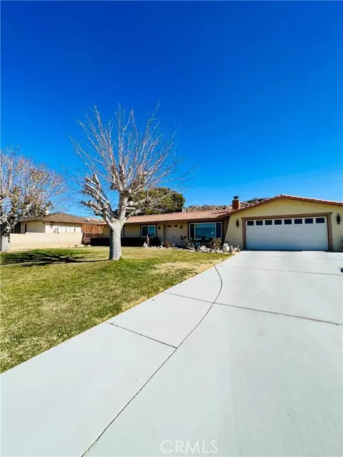 17323 Mesquite Rd, Apple Valley, CA 92307