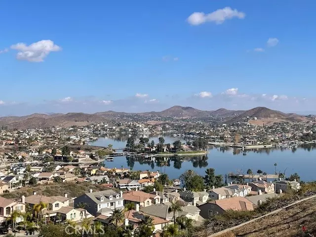 Lake Elsinore, CA 92532,43 Via De La Valle