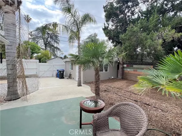 Lake Balboa, CA 91406,17412 Cantlay Street