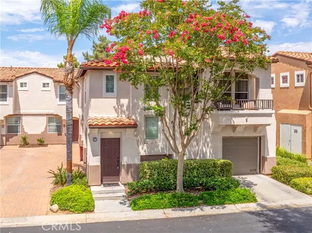 Murrieta, CA 92563,30354 Island #F