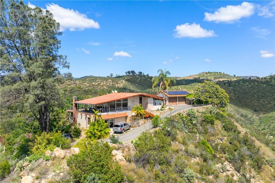 39435 De Luz Road, Fallbrook, CA 92028