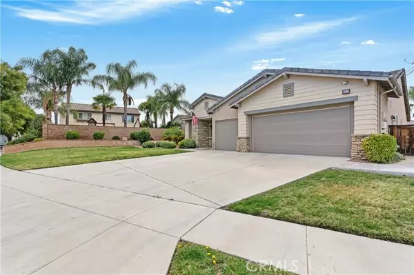 33571 Honeysuckle Lane, Murrieta, CA 92563