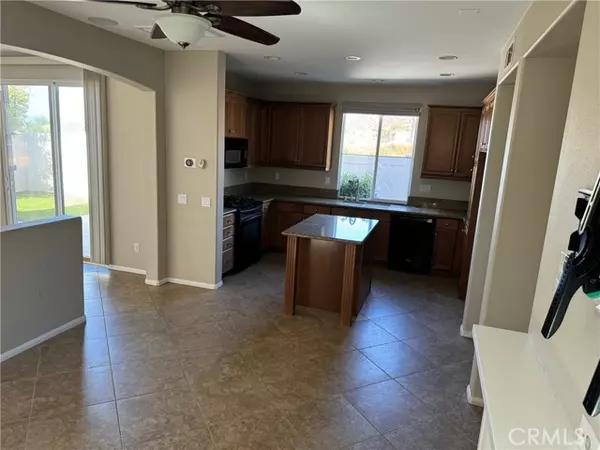 Murrieta, CA 92562,27525 Sunray Court