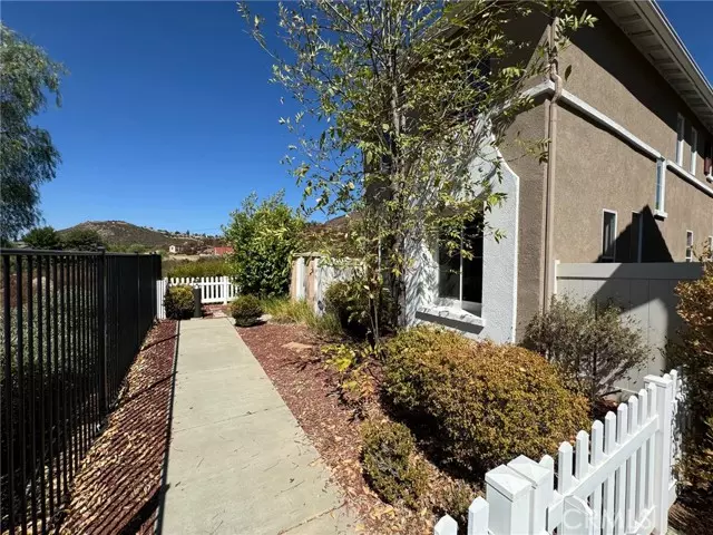 Murrieta, CA 92562,27525 Sunray Court