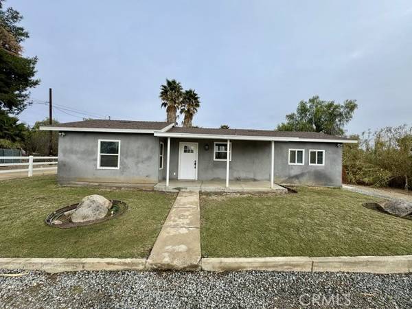 27300 Peach Street, Perris, CA 92570